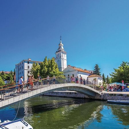 Stunning Apartment In Crikvenica With Wifi Exterior foto