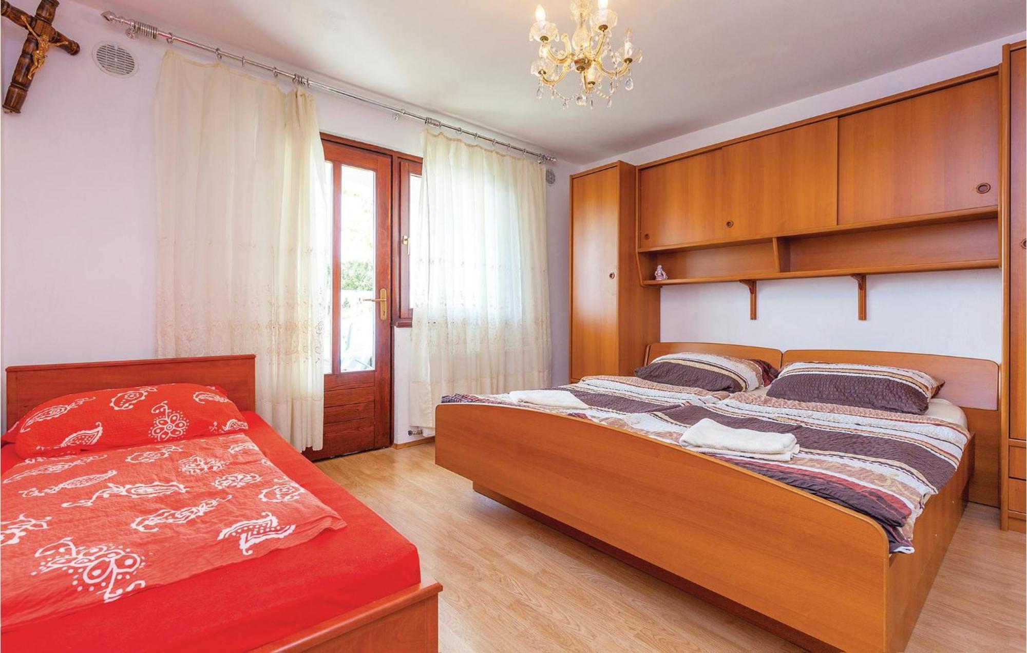 Stunning Apartment In Crikvenica With Wifi Exterior foto